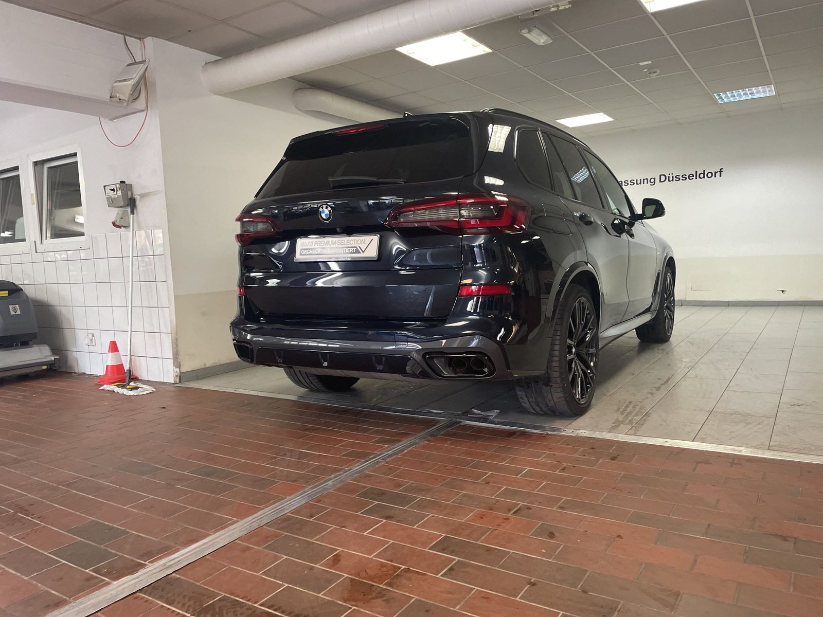 BMW X5 M50 2021 г. Чёрный, пробег 59778 км