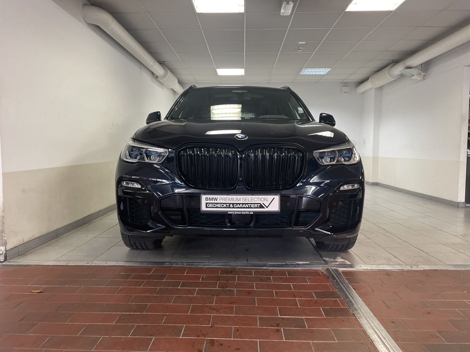 BMW X5 M50 2021 г. Чёрный, пробег 59778 км