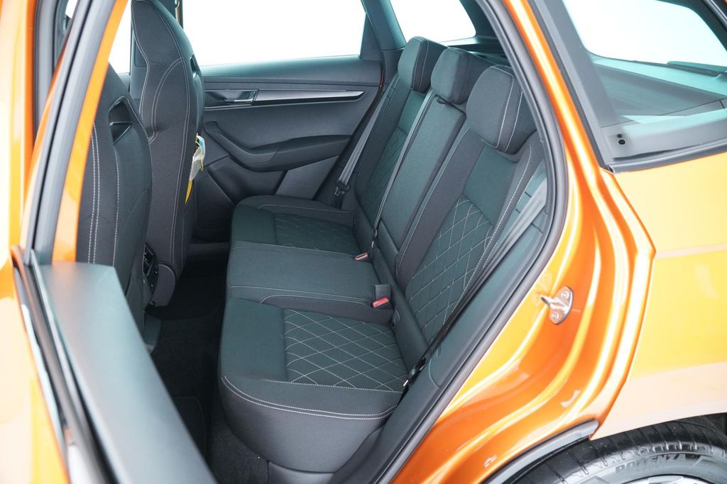Skoda Karoq 2022 г. Оранжевый, пробег 42396 км