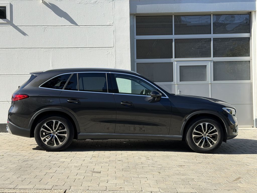 Mercedes-Benz GLC 200 2023 г. Серый, пробег 39900 км