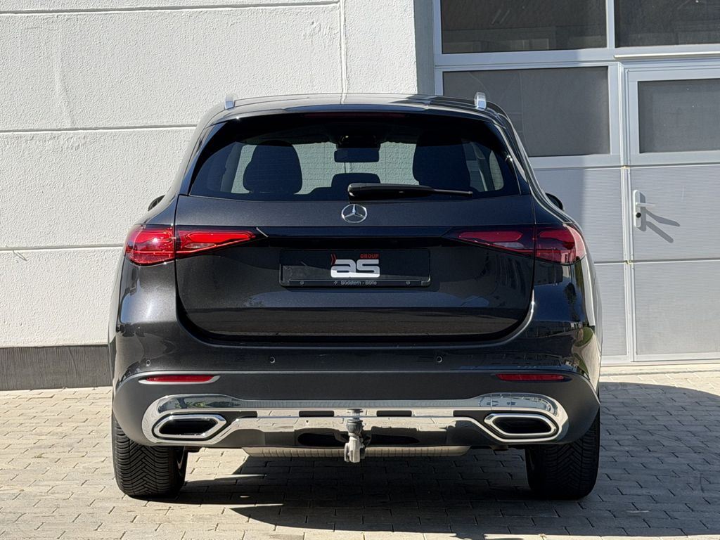 Mercedes-Benz GLC 200 2023 г. Серый, пробег 39900 км