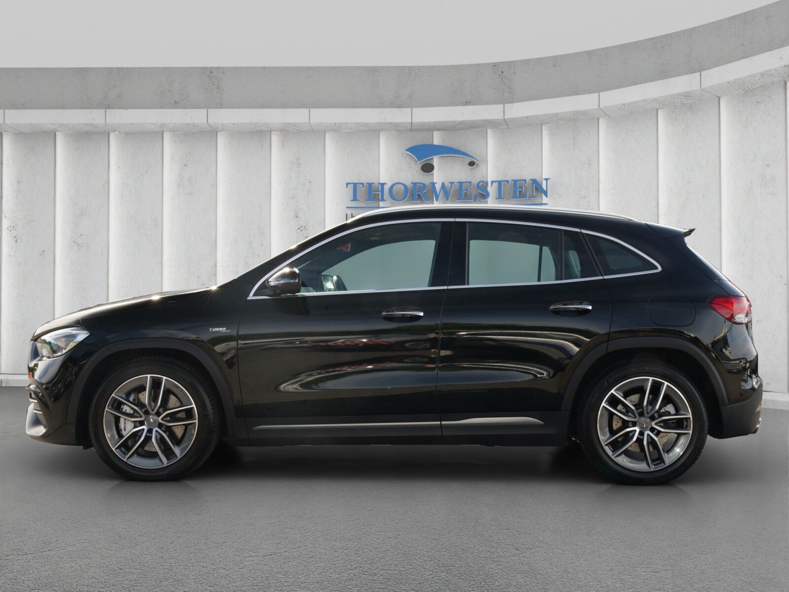 Mercedes-Benz GLA 35 AMG 2021 г. Чёрный, пробег 49890 км