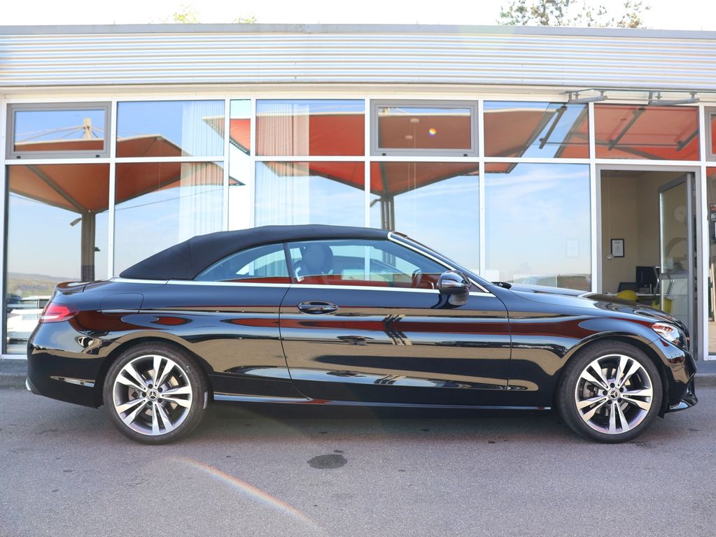 Mercedes-Benz C 200 2022 г. Чёрный, пробег 32760 км