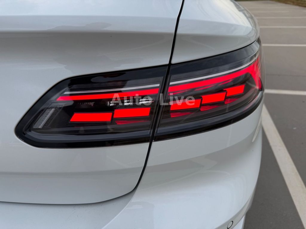 Volkswagen Arteon 2024 г. Белый, пробег 43300 км