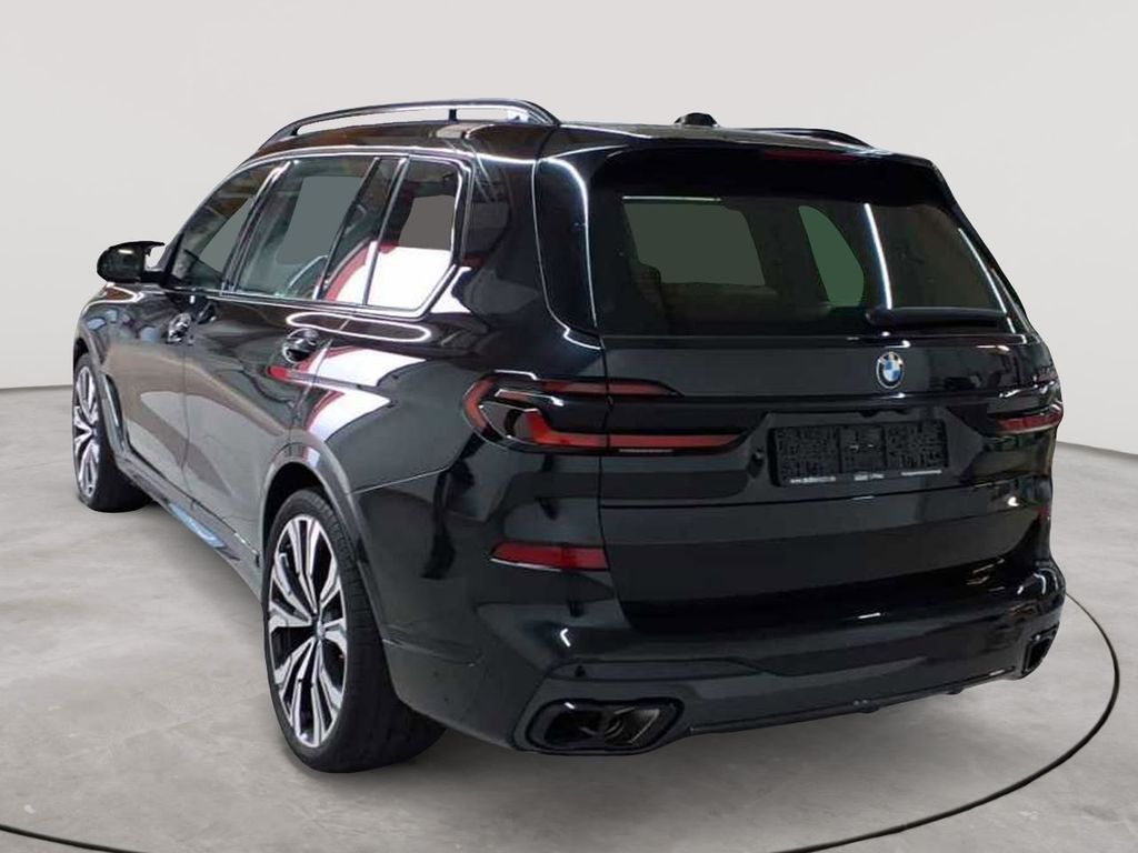 BMW X7 M60 2023 г. Чёрный, пробег 37897 км