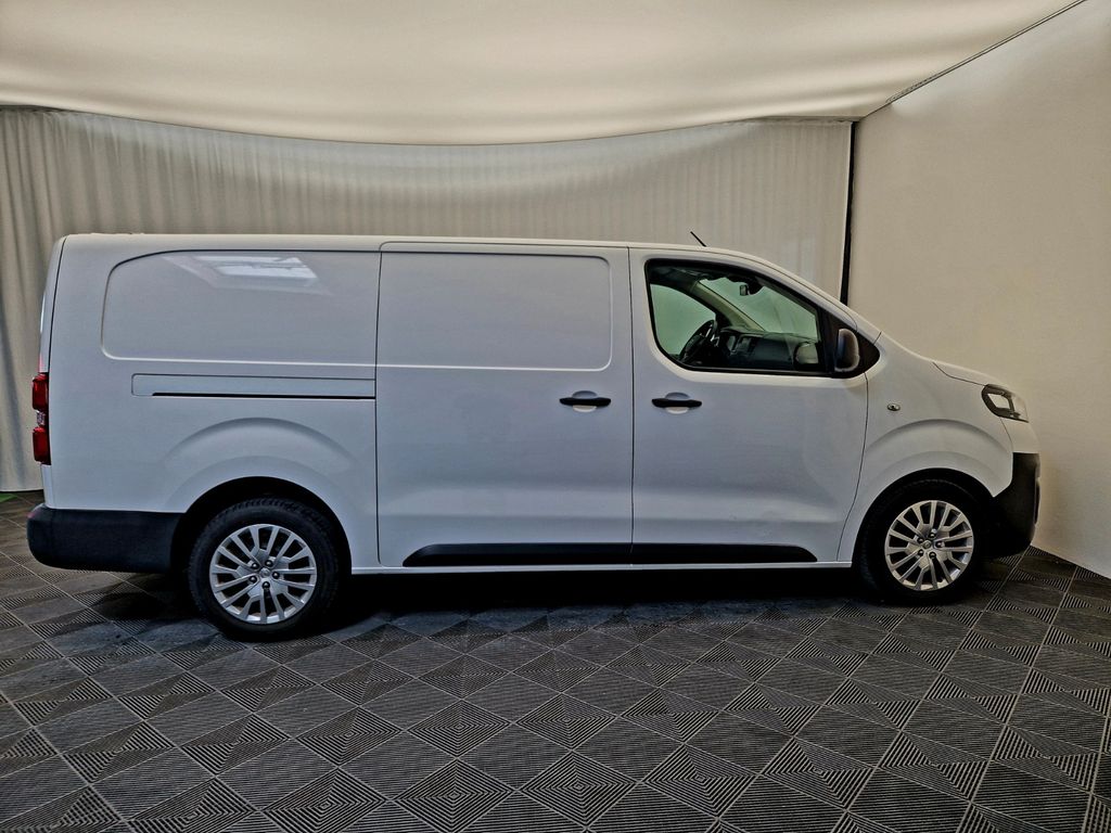 Opel Vivaro 2021 г. Белый, пробег 37000 км