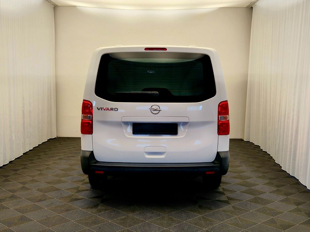 Opel Vivaro 2021 г. Белый, пробег 37000 км