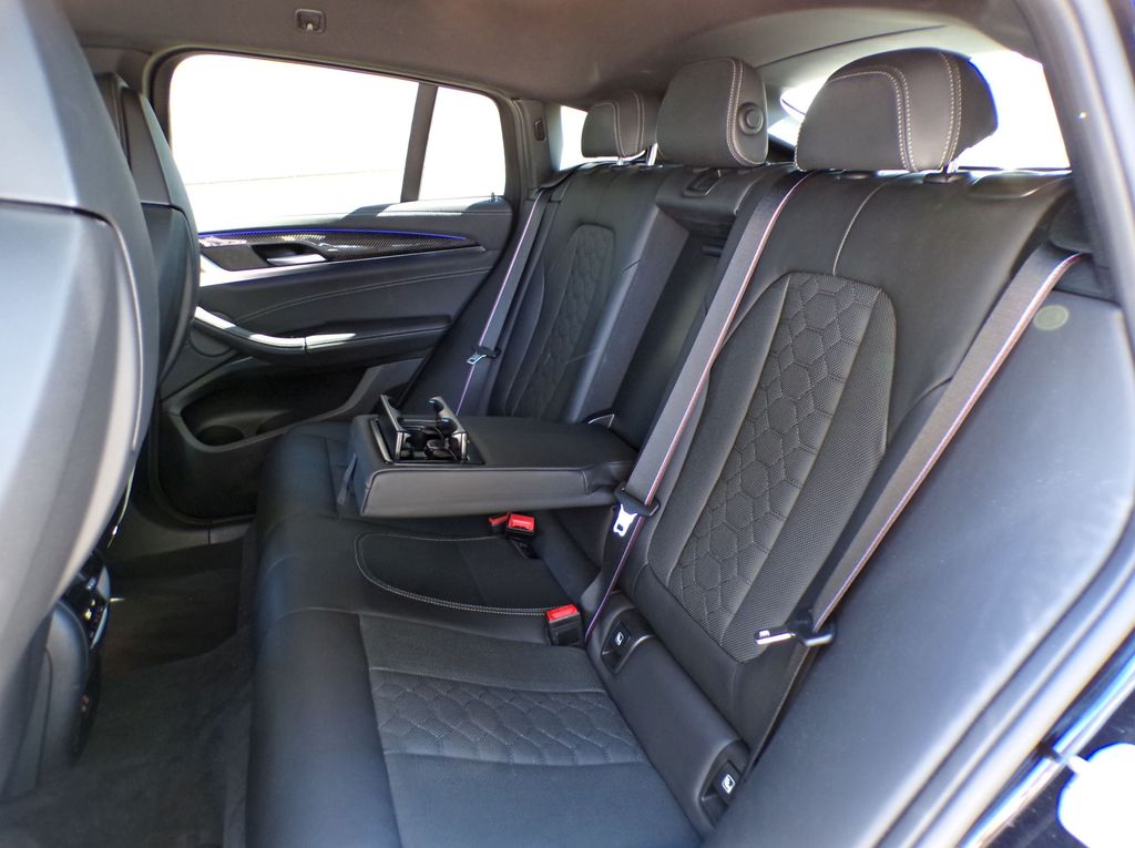BMW X4 M 2023 г. Чёрный, пробег 39550 км