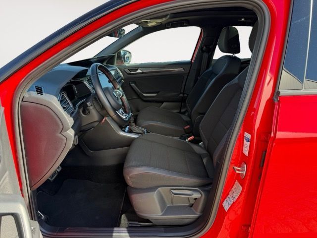 Volkswagen T-Roc 2022 г. Красный, пробег 52708 км