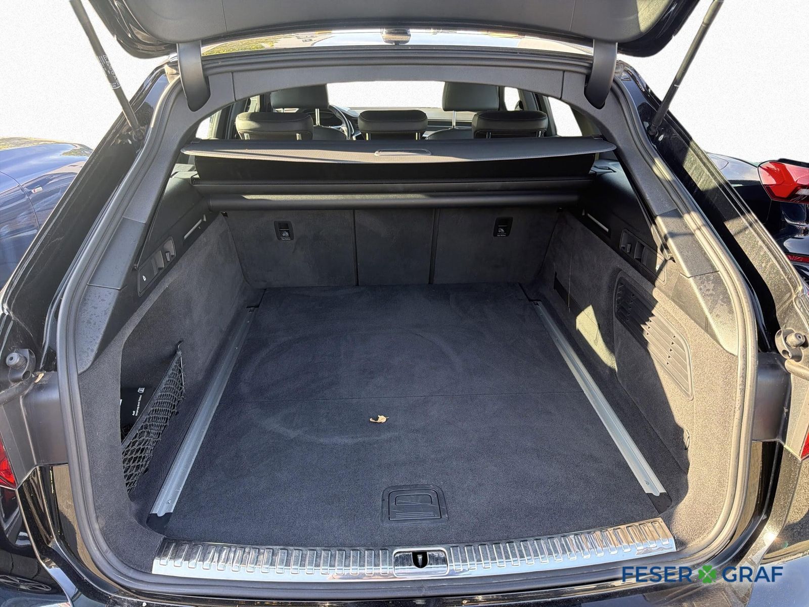 Audi A6 2023 г. Чёрный, пробег 57690 км