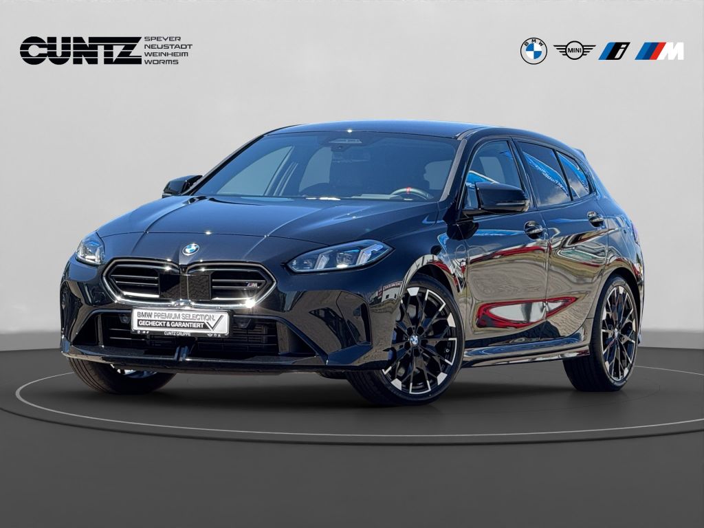 BMW M135 2025 г. Чёрный, пробег 21119 км