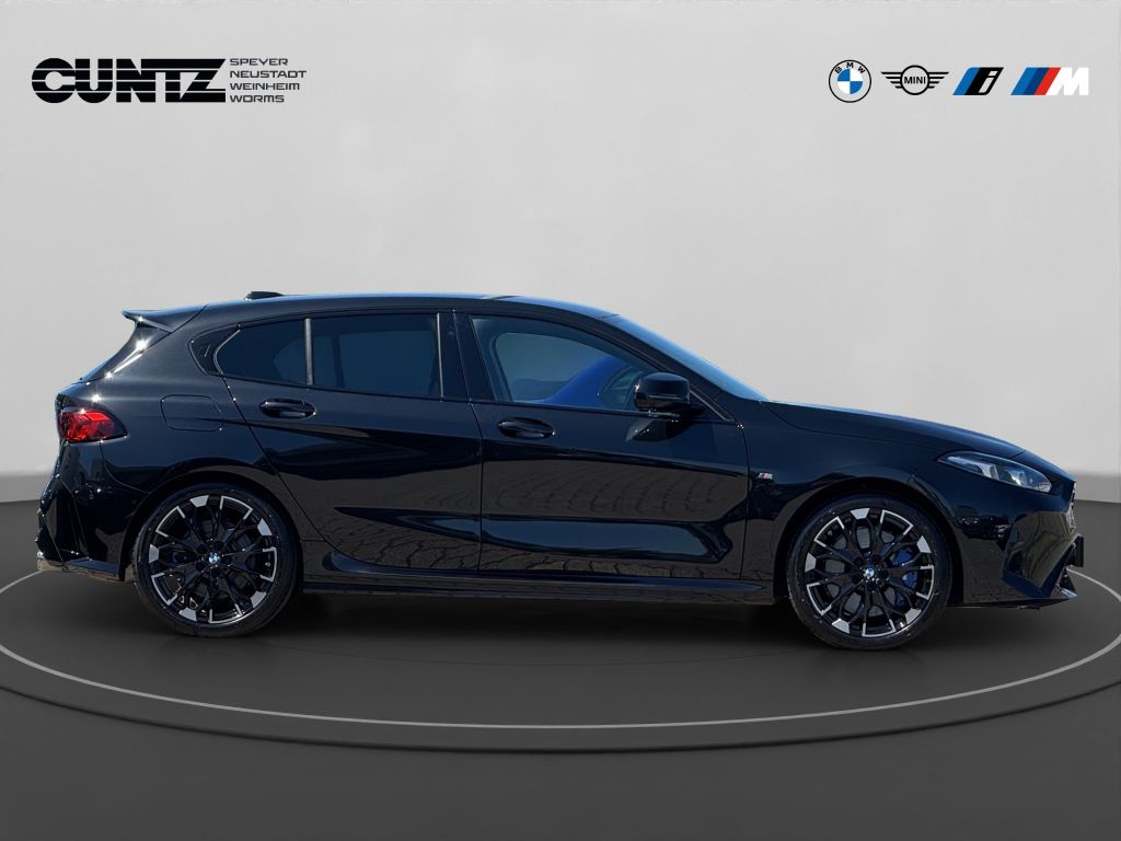 BMW M135 2025 г. Чёрный, пробег 21119 км