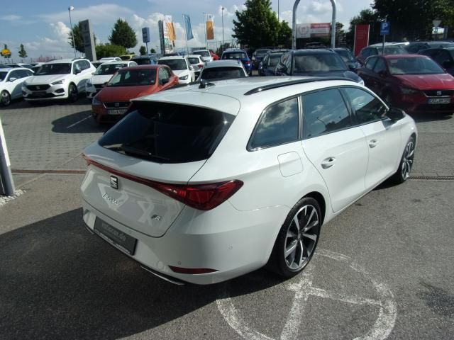 SEAT Leon 2022 г. Белый, пробег 53745 км