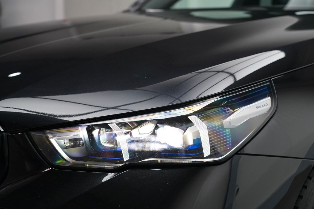 BMW 520 2025 г. Чёрный, пробег 48900 км
