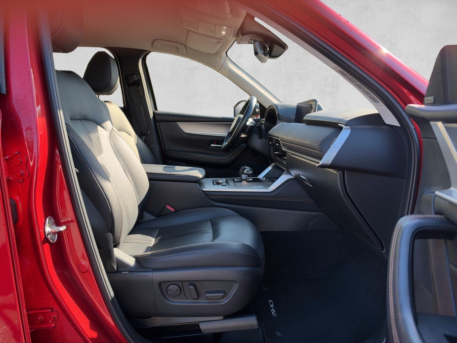 Mazda CX-60 2022 г. Красный, пробег 40000 км