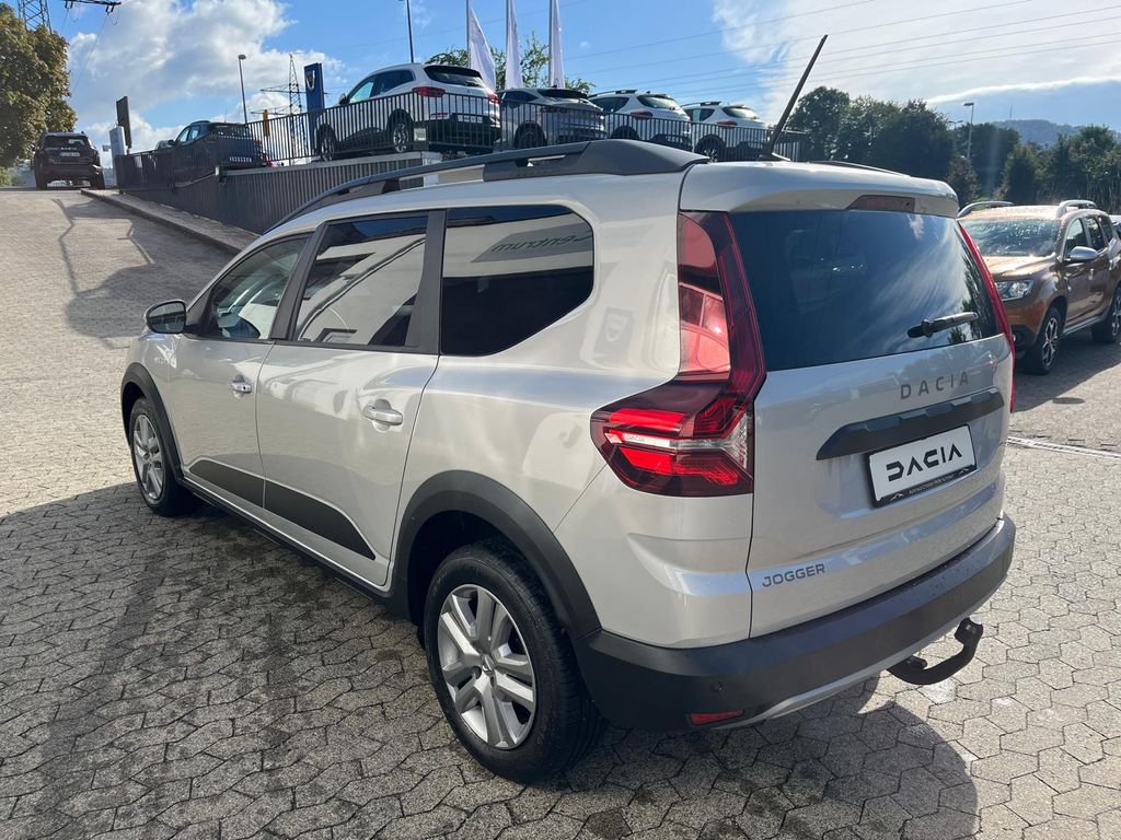 Dacia Jogger 2022 г. Серебристый, пробег 52000 км