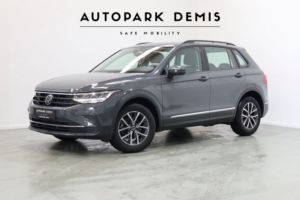 Volkswagen Tiguan 2022 г. Серый, пробег 59500 км