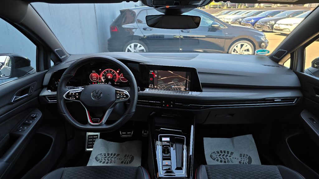 Volkswagen Golf 2024 г. Серый, пробег 47608 км