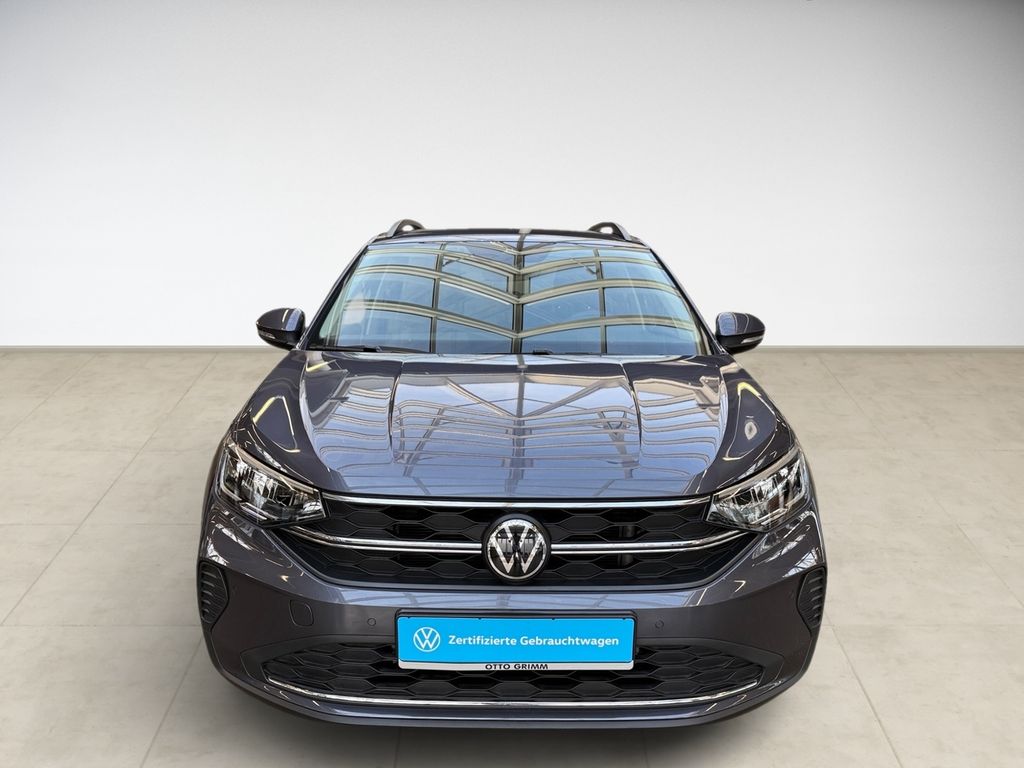 Volkswagen Taigo 2024 г. Серый, пробег 27980 км
