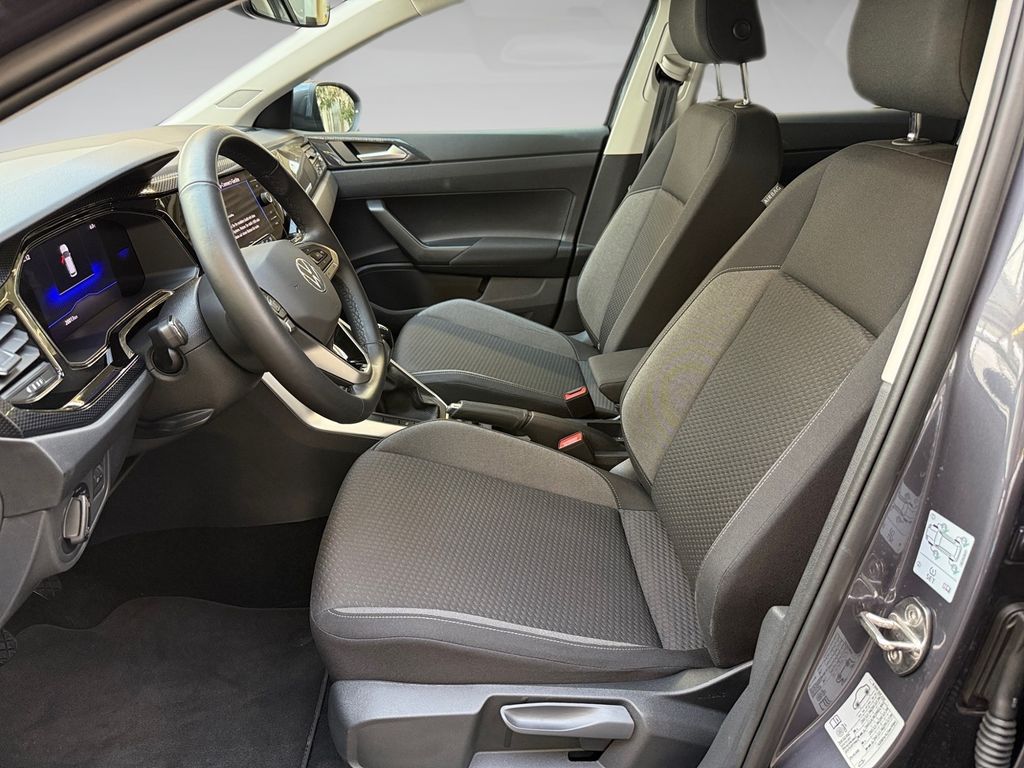 Volkswagen Taigo 2024 г. Серый, пробег 27980 км