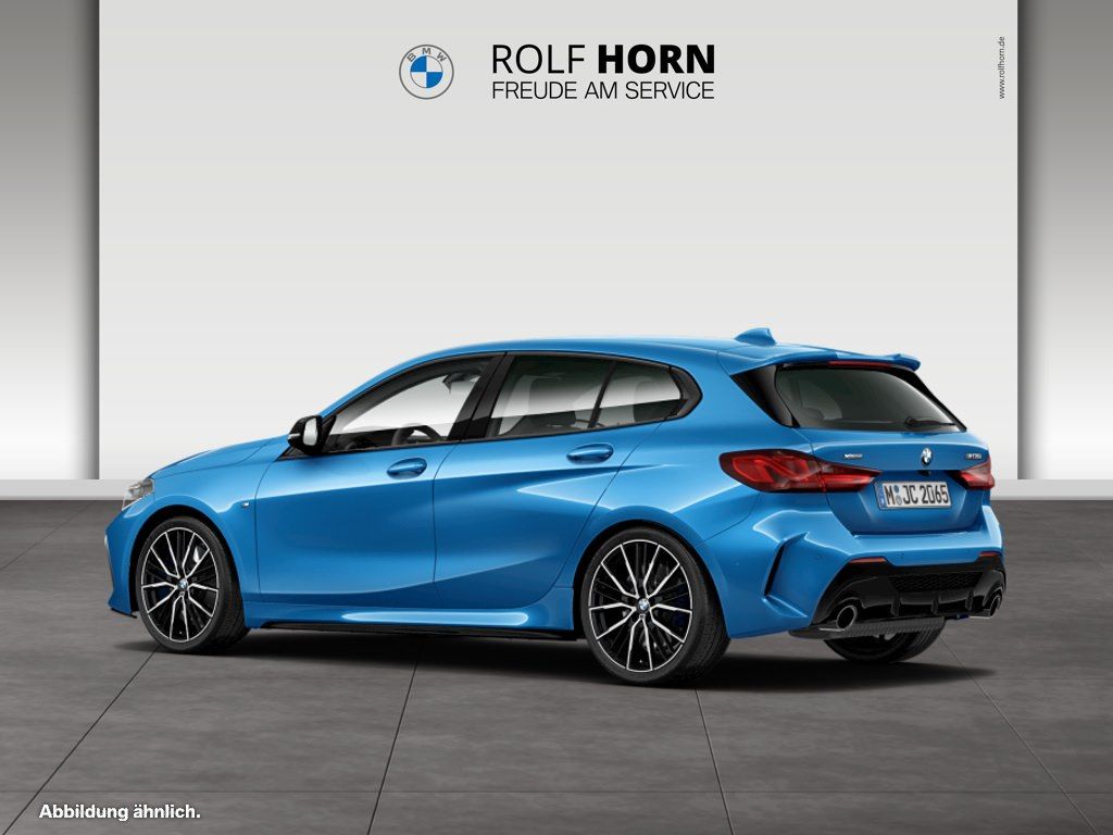 BMW M135 2023 г. Зелёный, пробег 44633 км