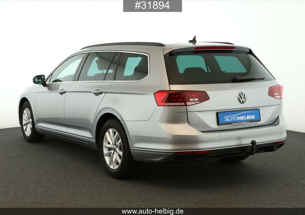Volkswagen PASSAT VARIANT 2024 г. Серебристый, пробег 26671 км