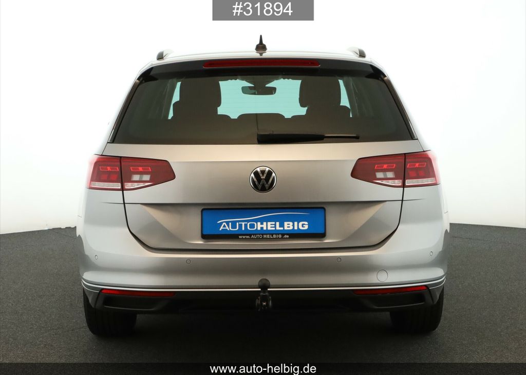 Volkswagen PASSAT VARIANT 2024 г. Серебристый, пробег 26671 км