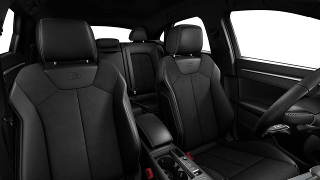 Audi Q3 2023 г. Белый, пробег 25250 км