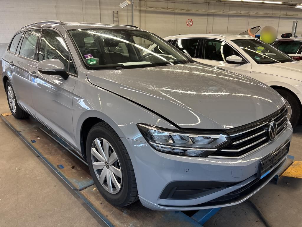 Volkswagen PASSAT VARIANT 2023 г. Серый, пробег 46450 км