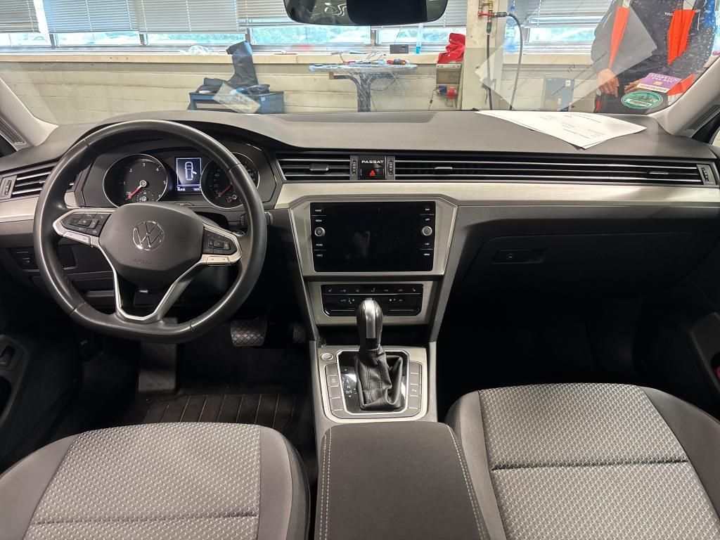 Volkswagen PASSAT VARIANT 2023 г. Серый, пробег 46450 км