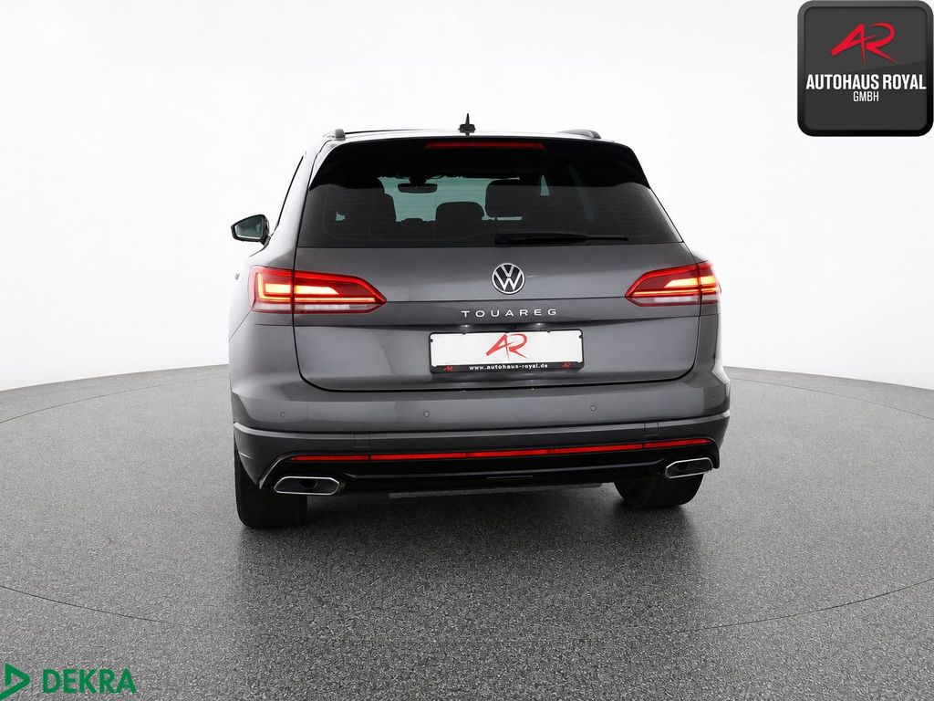 Volkswagen Touareg 2023 г. Серый, пробег 44737 км