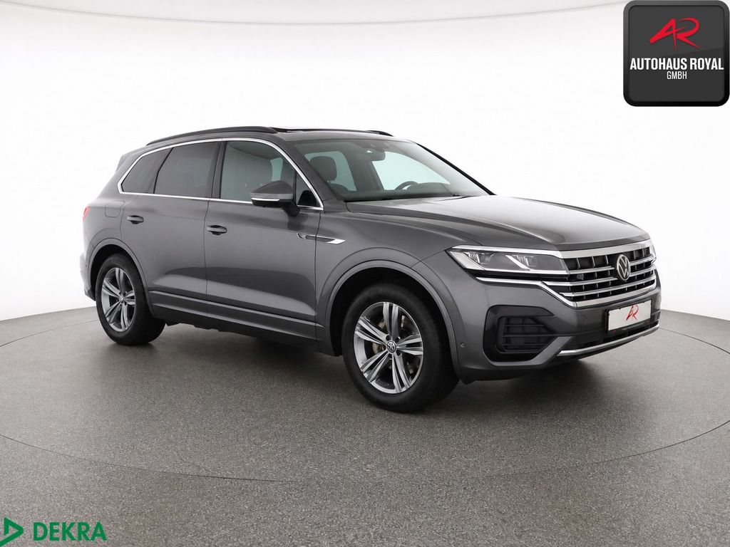 Volkswagen Touareg 2023 г. Серый, пробег 44737 км