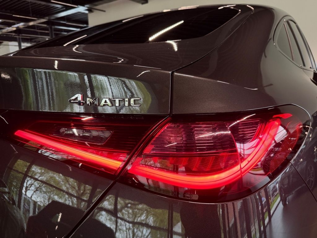 Mercedes-Benz GLC 300 2024 г. Серый, пробег 52997 км