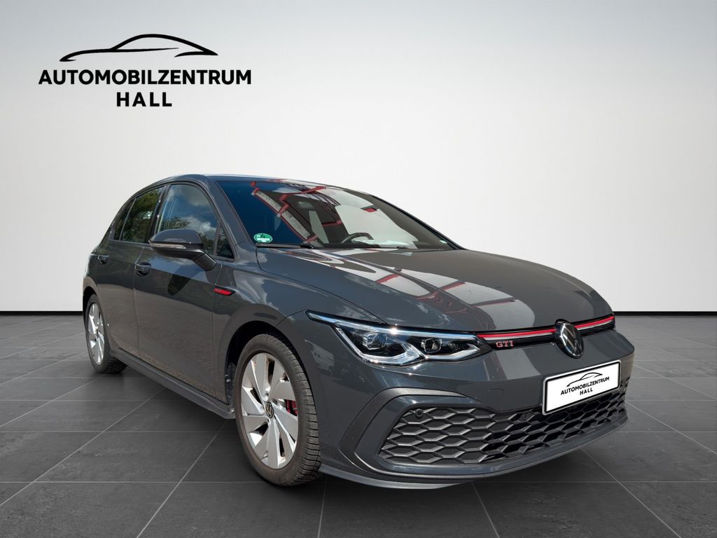 Volkswagen Golf 2023 г. Серый, пробег 32500 км