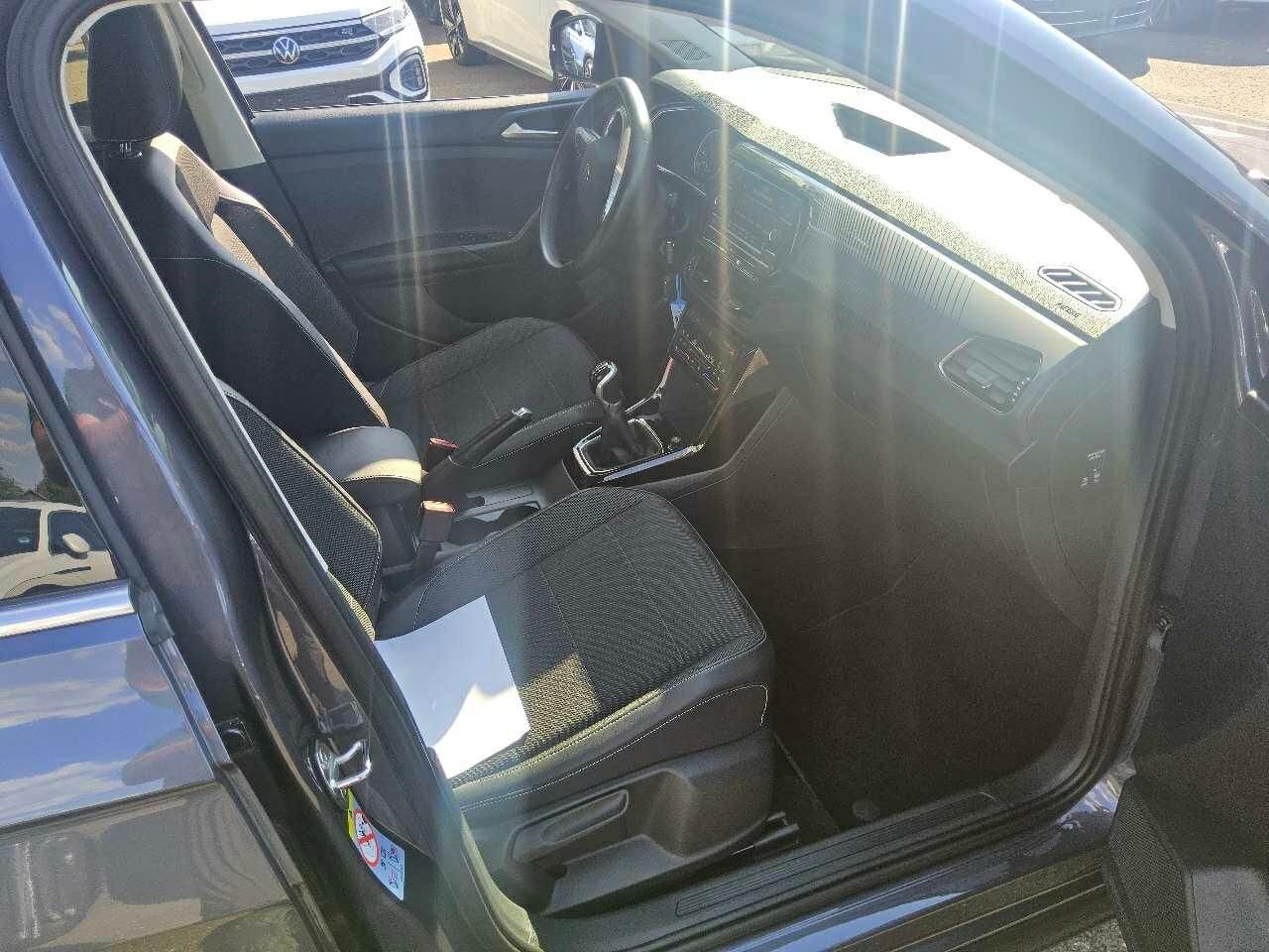 Volkswagen T-Cross 2022 г. Серый, пробег 44600 км
