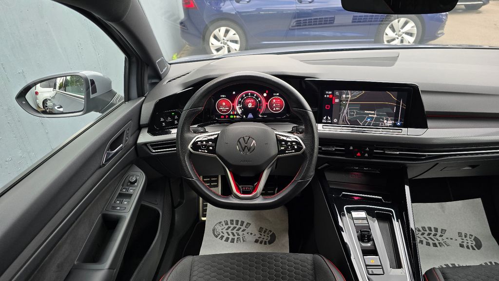 Volkswagen Golf 2023 г. Серый, пробег 48124 км