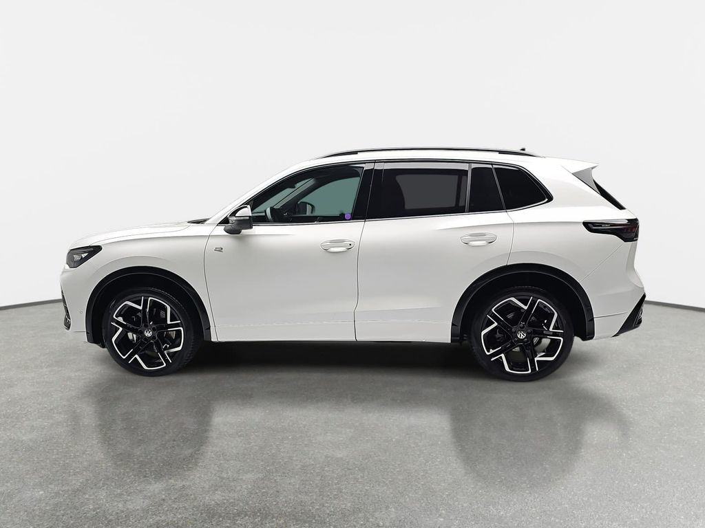 Volkswagen Tiguan 2025 г. Белый, пробег 28250 км