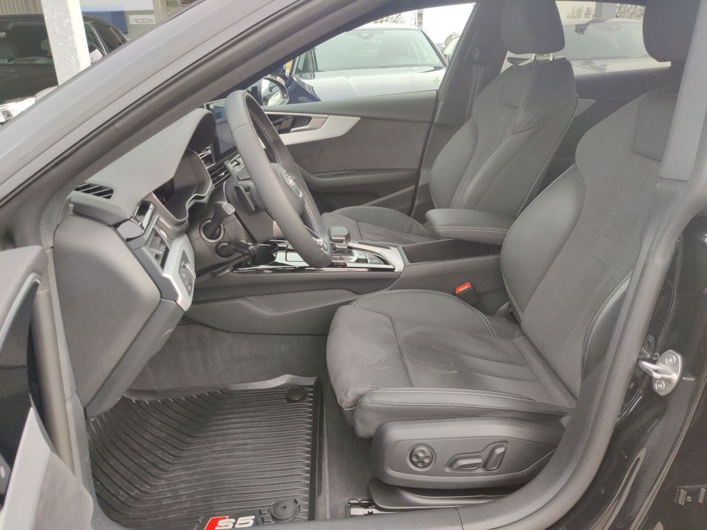 Audi S5 2024 г. Чёрный, пробег 21832 км