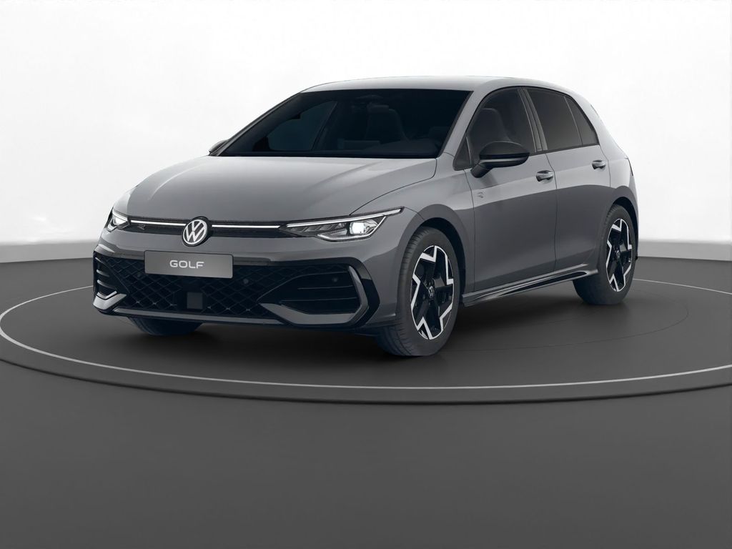 Volkswagen Golf 2026 г. Серый, пробег 11870 км