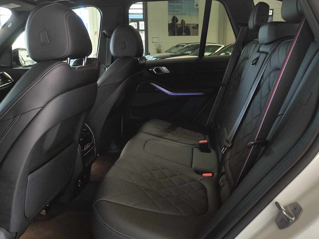 BMW X5 2023 г. Чёрный, пробег 35855 км