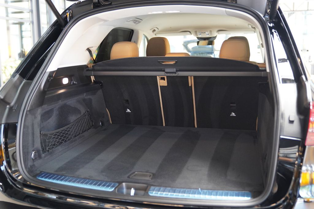 Mercedes-Benz GLE 450 2025 г. Чёрный, пробег 34076 км