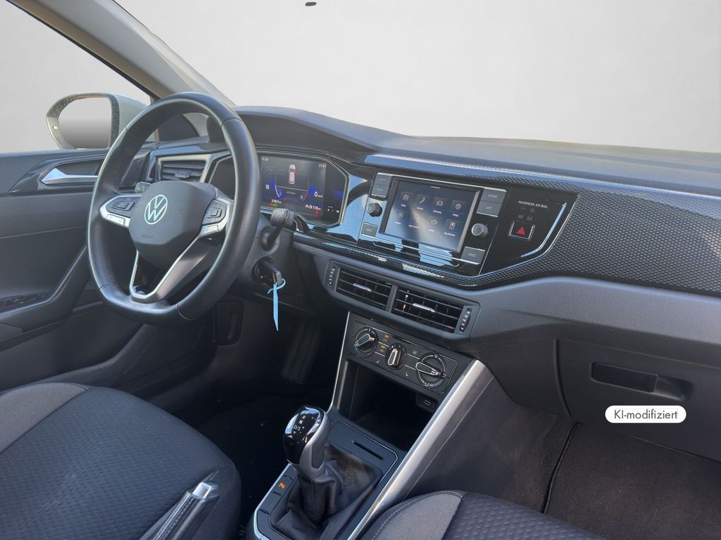 Volkswagen Taigo 2022 г. Серый, пробег 57850 км