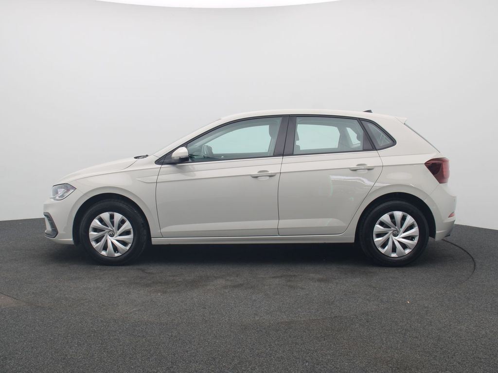 Volkswagen Polo 2024 г. Серый, пробег 44000 км