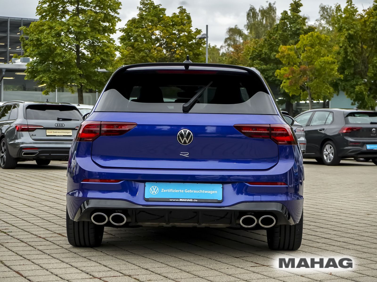 Volkswagen Golf 2023 г. Синий, пробег 23867 км