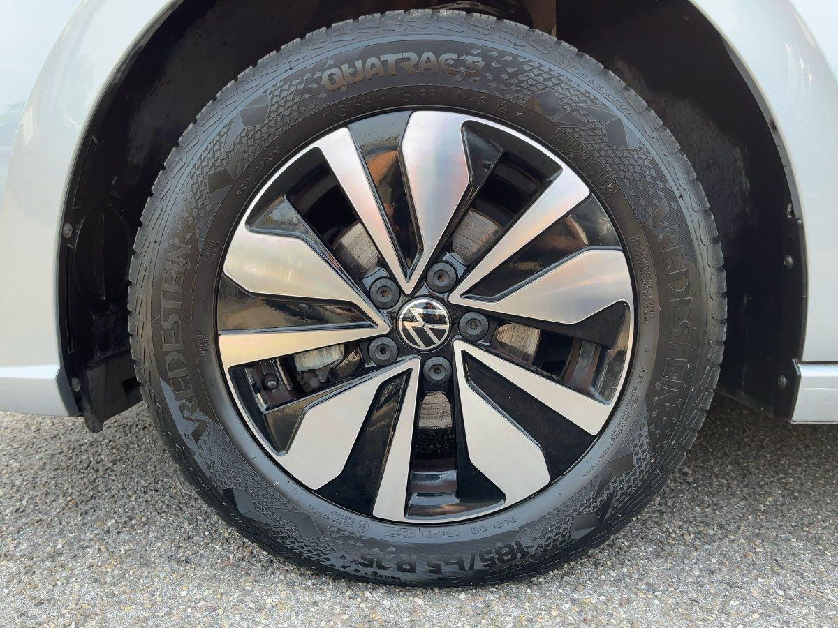 Volkswagen Polo 2024 г. Серебристый, пробег 22922 км
