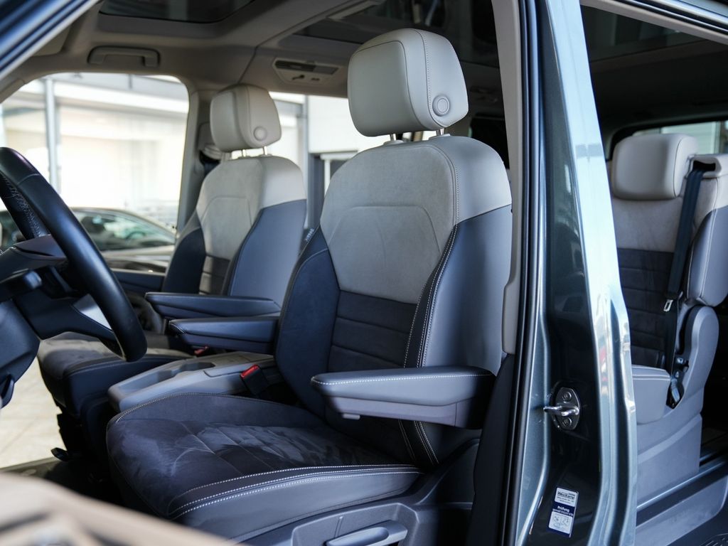 Volkswagen T7 MULTIVAN 2025 г. Серый, пробег 48276 км