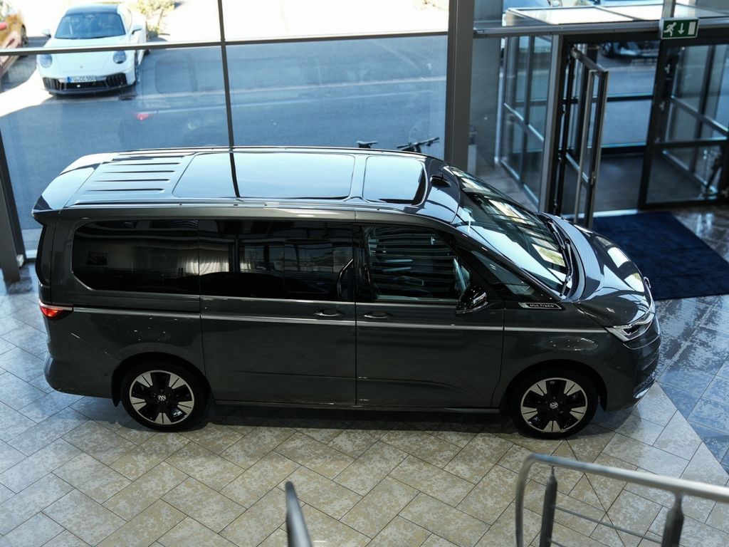 Volkswagen T7 MULTIVAN 2025 г. Серый, пробег 48276 км