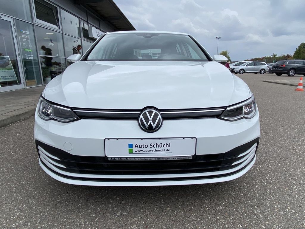 Volkswagen Golf 2023 г. Белый, пробег 35009 км