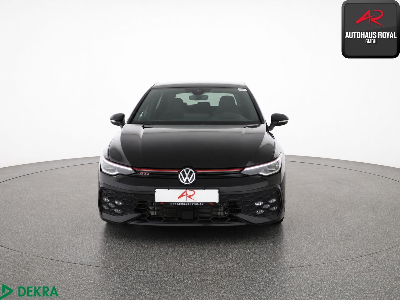 Volkswagen Golf 2025 г. Чёрный, пробег 9486 км