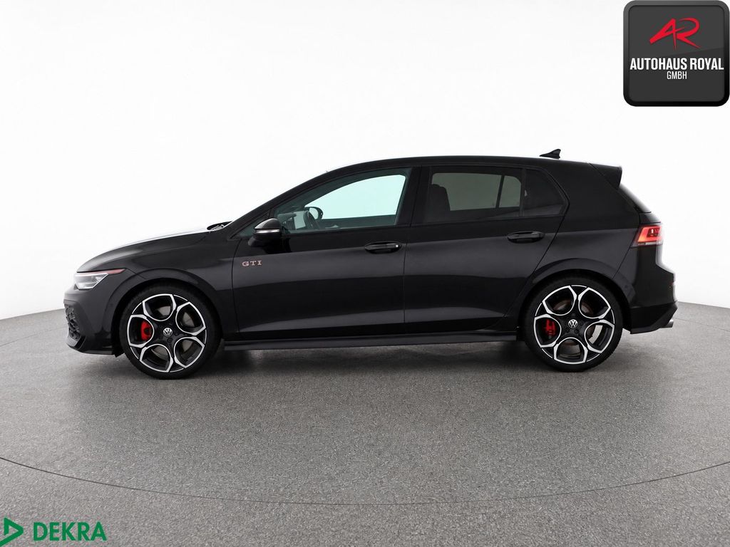 Volkswagen Golf 2025 г. Чёрный, пробег 9486 км